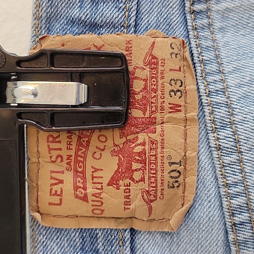 Levi's Men's 501 button fly  SZ 34X32 - Picture 3 of 8